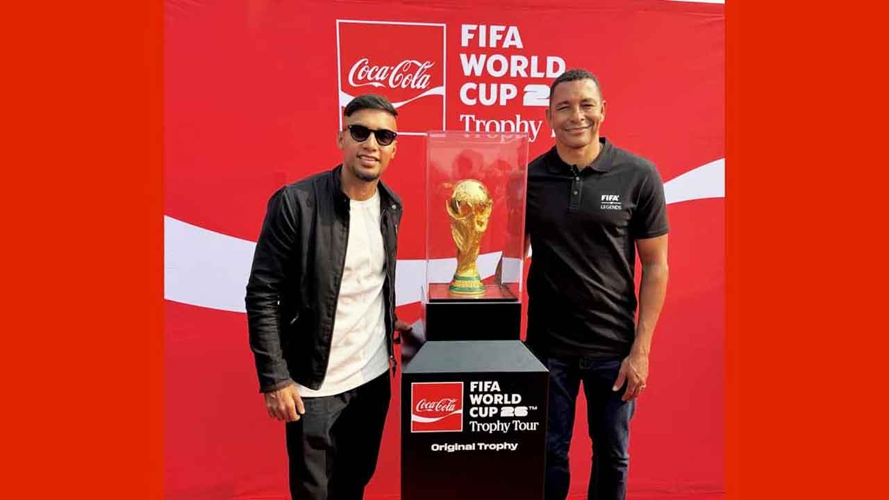 ‘এই ট্রফি সব ফুটবলারের জন্য অনুপ্রেরণা হয়ে থাকুক’